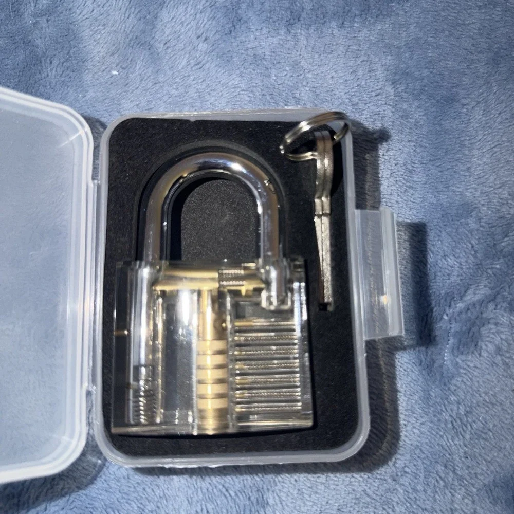 Padlock with 2 keys and Clear Case (Transparent). By Lockmall. NEW.
